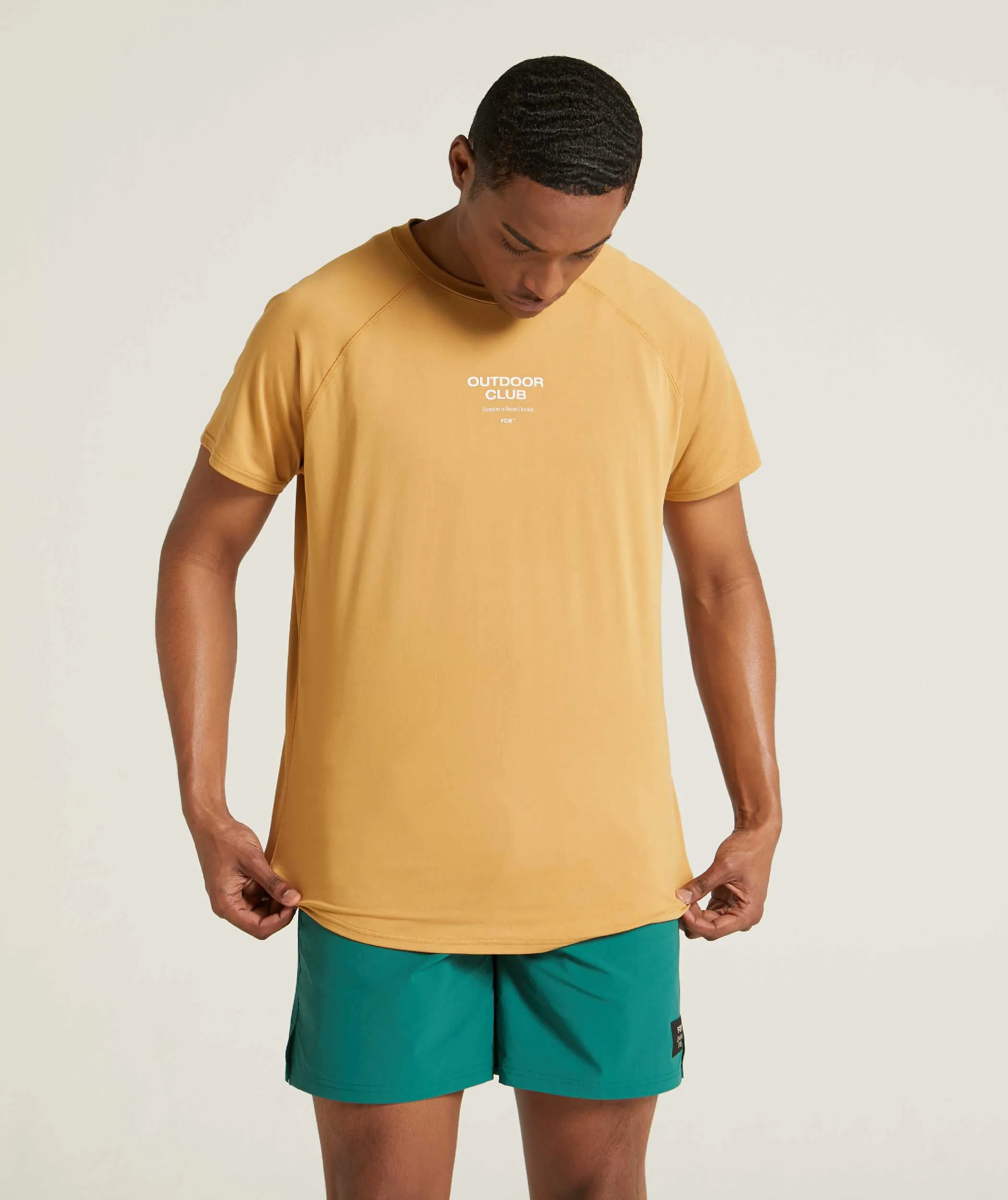 Mens Outdoor Versatile Tee - Desert Clay