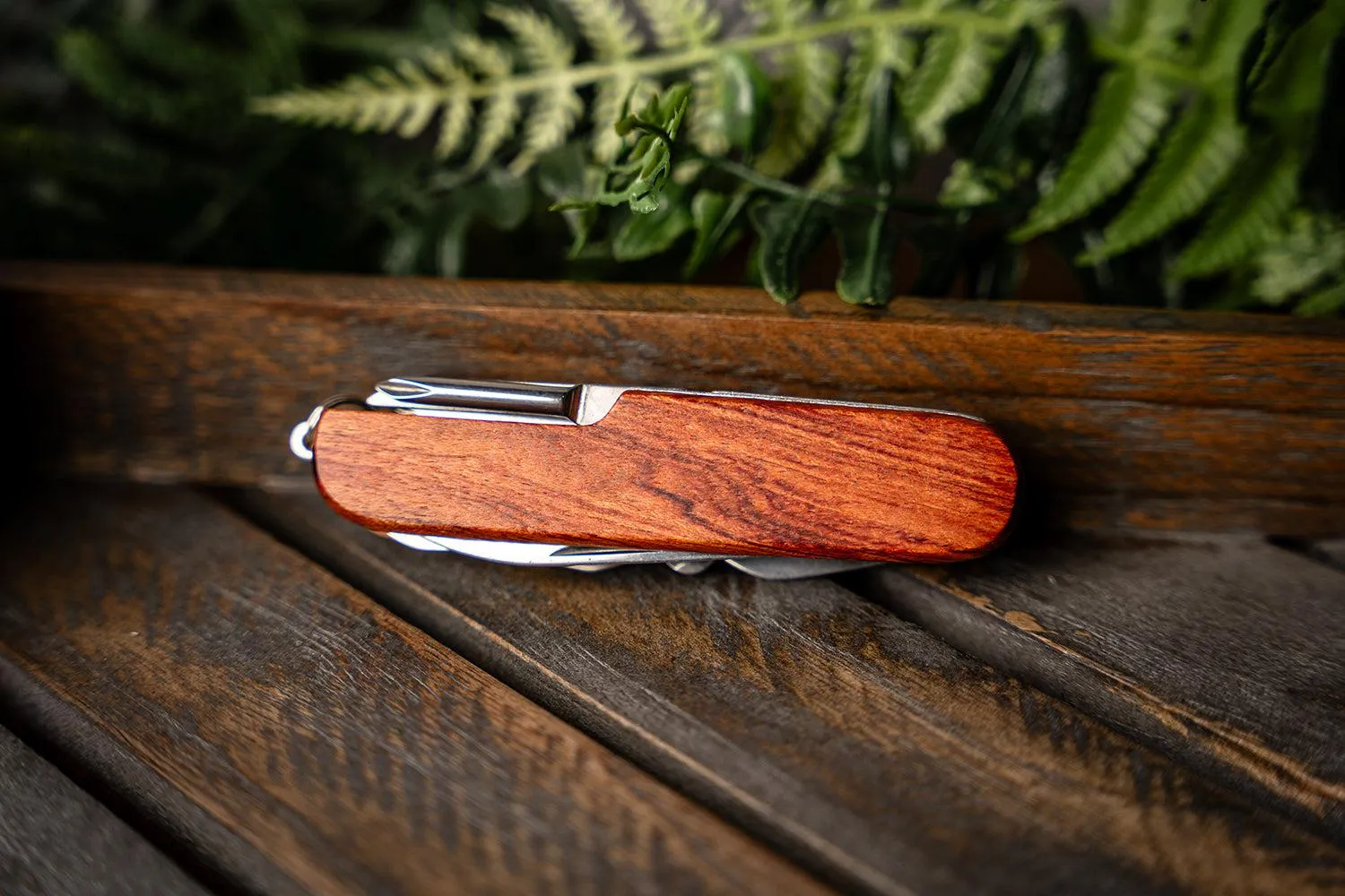 Personalized Multi-Tool Pocket Knives