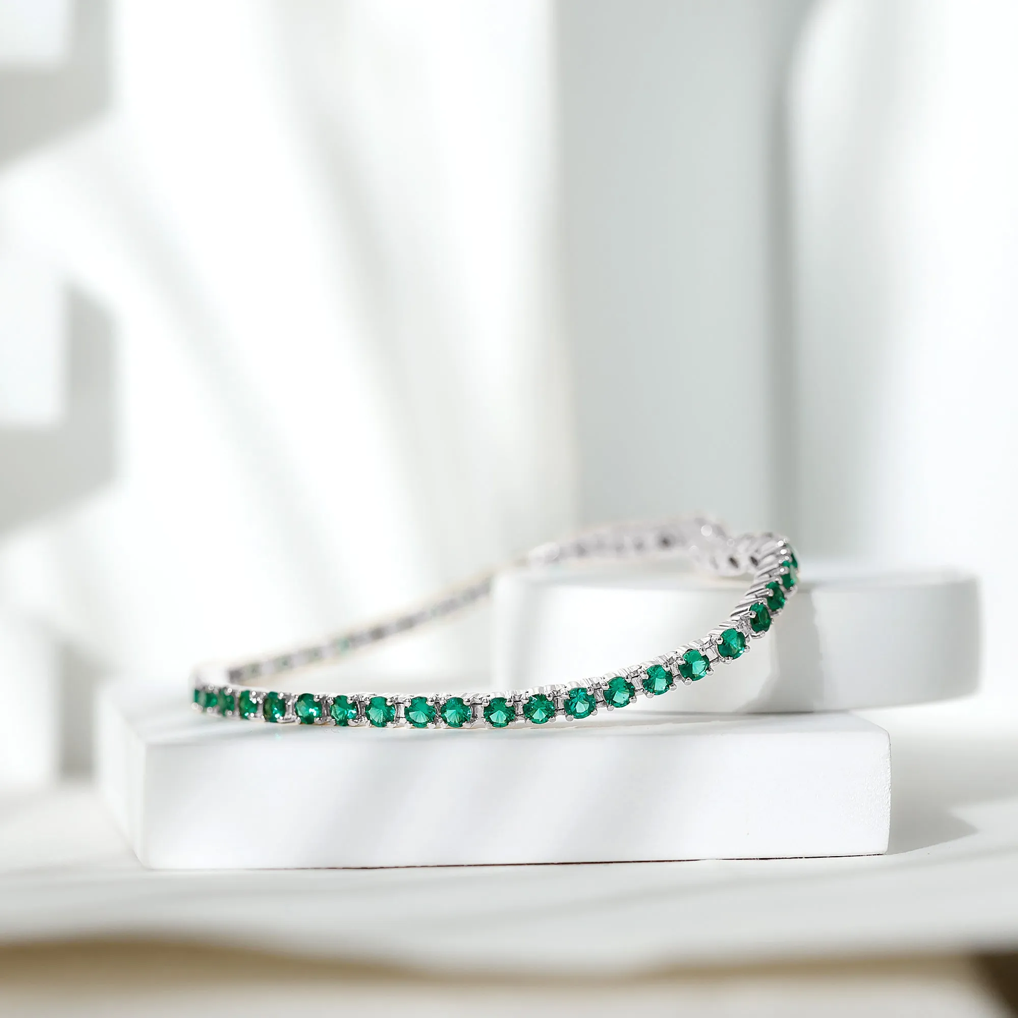 Round Shape Lab Grown Emerald Tennis Bracelet