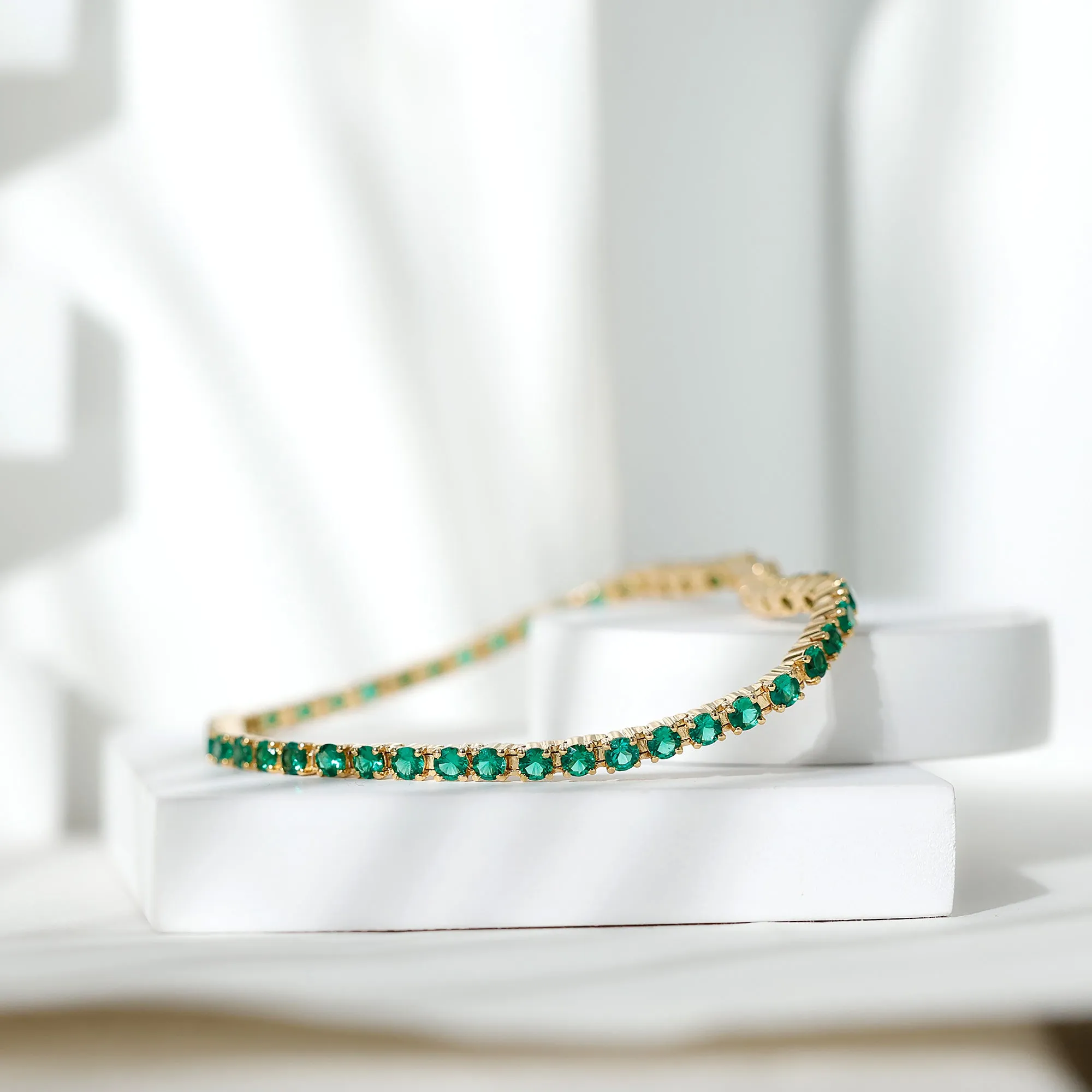 Round Shape Lab Grown Emerald Tennis Bracelet