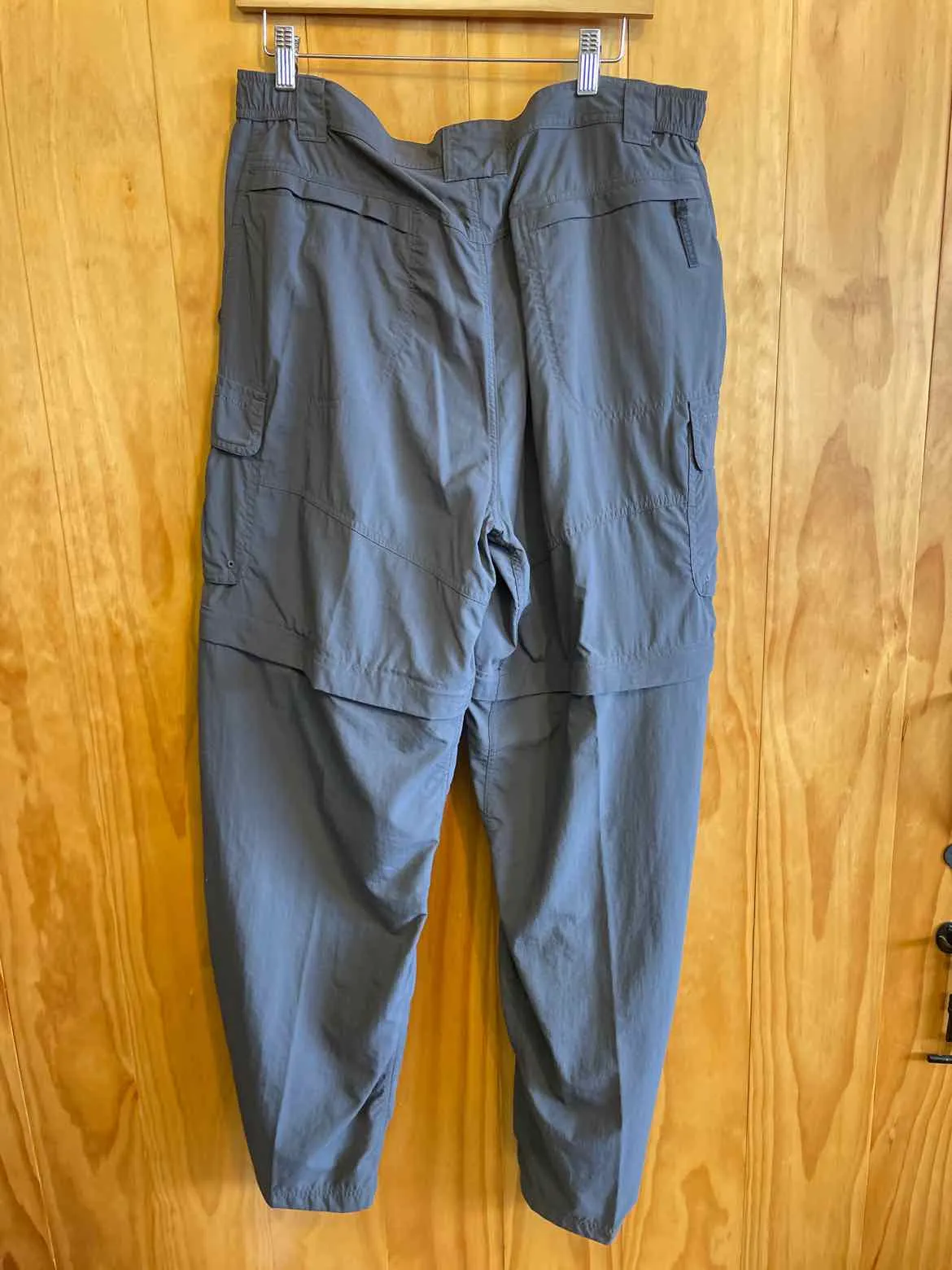 Size Large Columbia Men's Pants