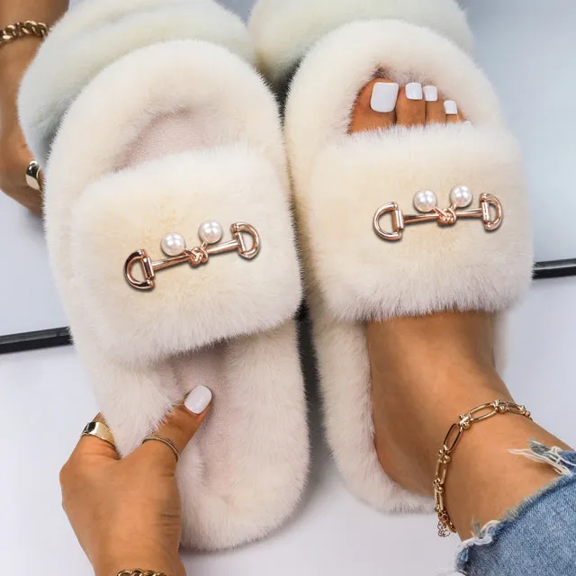 Yeknu Women&#39;s Slippers Fluffy Faux Fur Rhinestone Letter M Decor Slides Flat Sandals Cute Slippers Flip Flops Luxury Shoes